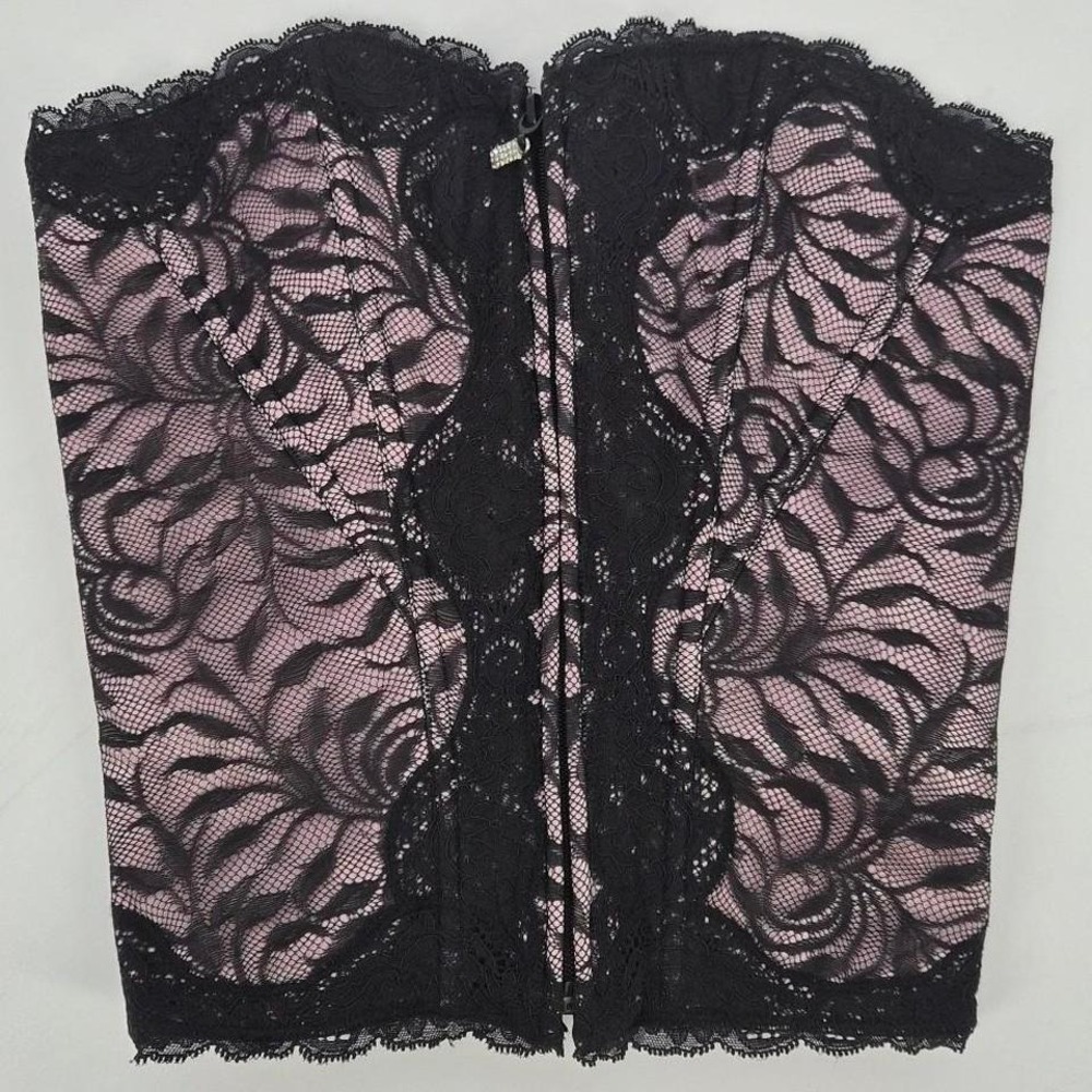 Victoria's secret Black lace corset top with‎ pink lining and adjustable straps.